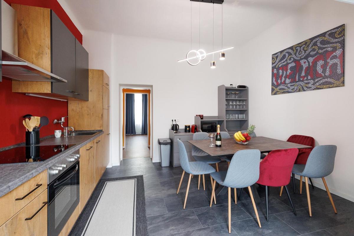 New Shalalaliving Vienna Spacious Home For Family & Friends Экстерьер фото